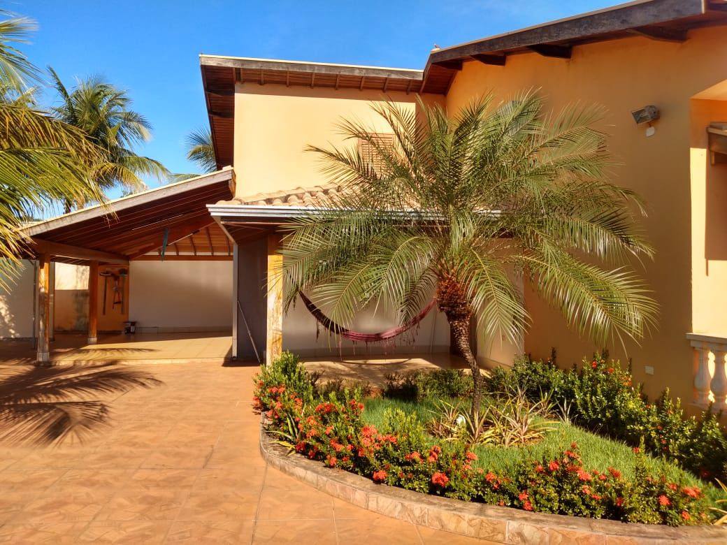 Casa em Condomínio